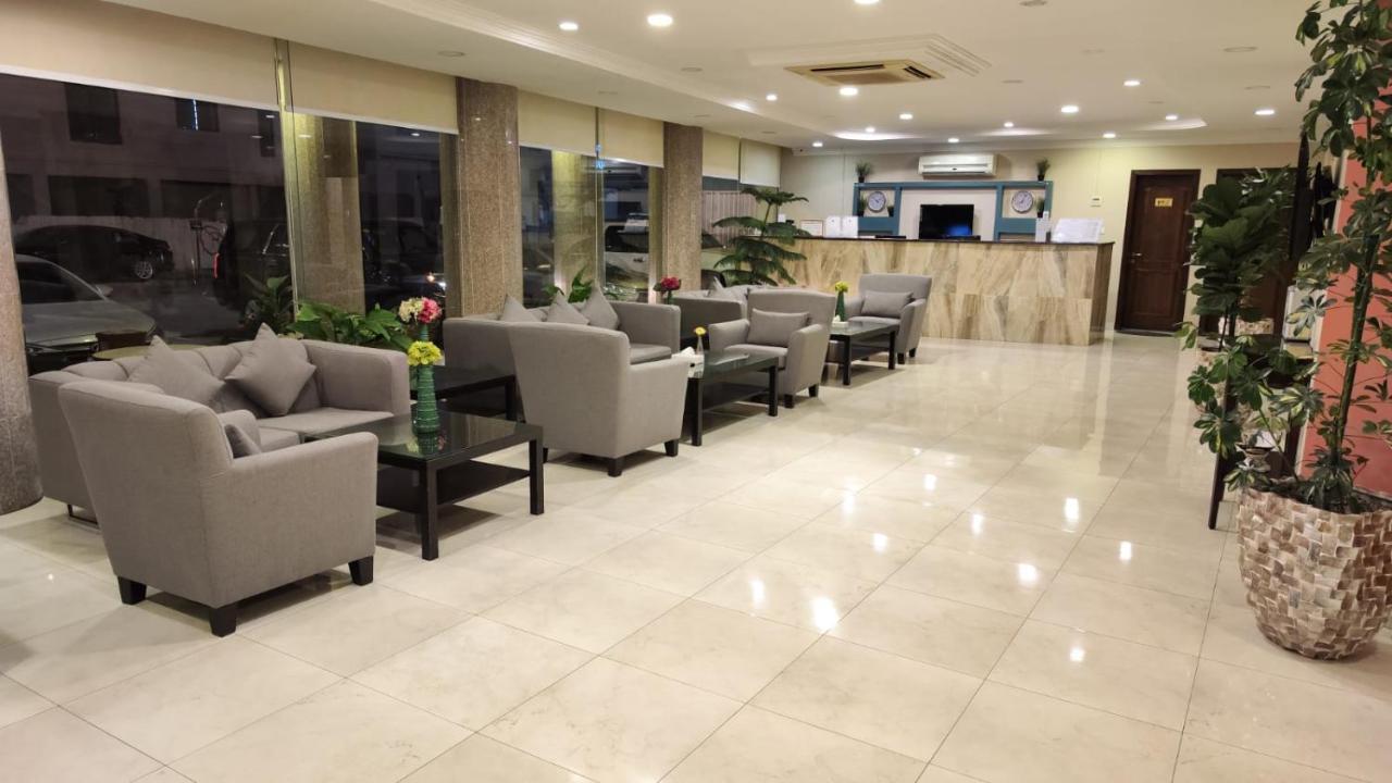Plaza Home Эль-Хубар Экстерьер фото
